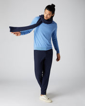 Load image into Gallery viewer, N.Peal Men&#39;s Baby Cashmere V Neck Jumper Blue
