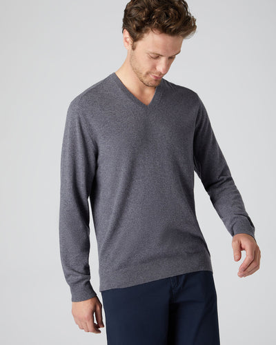 N.Peal Men's Baby Cashmere V Neck Jumper Dark Grey