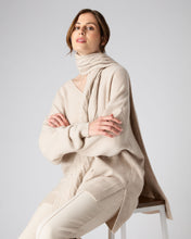 Load image into Gallery viewer, N.Peal Women&#39;s Cable Rib Cashmere Scarf Heather Beige Brown
