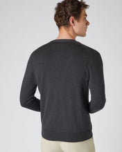 Load image into Gallery viewer, N.Peal Men&#39;s Fine Gauge Cashmere Cardigan Flint Grey
