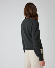 Load image into Gallery viewer, N.Peal The Oxford Round Neck Cashmere Jumper Dark Charcoal Grey
