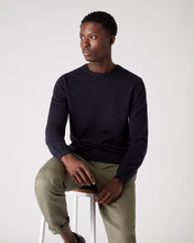 Load image into Gallery viewer, Men&#39;s The Oxford Round Neck in Navy
