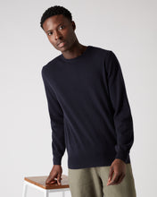 Load image into Gallery viewer, Men&#39;s The Oxford Round Neck in Navy
