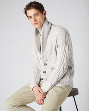 Load image into Gallery viewer, N.Peal Men&#39;s Chunky Cable Cashmere Cardigan Pebble Grey
