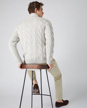 Load image into Gallery viewer, N.Peal Men&#39;s Chunky Cable Cashmere Cardigan Pebble Grey
