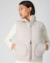 Load image into Gallery viewer, Women&#39;s Fur Lined Reversible Cashmere Gilet Snow Grey
