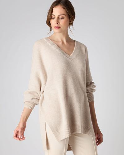 N.Peal Women's Oversized V Neck Cashmere Jumper Heather Beige Brown