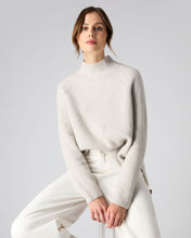 Load image into Gallery viewer, N.Peal Women&#39;s Fisherman Rib Funnel Cashmere Jumper Pebble Grey
