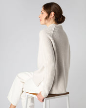 Load image into Gallery viewer, N.Peal Women&#39;s Fisherman Rib Funnel Cashmere Jumper Pebble Grey
