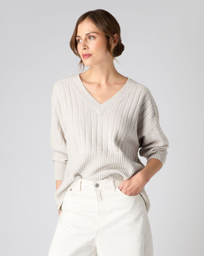 N.Peal Women's Wide Rib V Neck Cashmere Jumper Pebble Grey