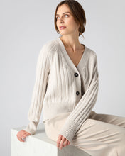 Load image into Gallery viewer, N.Peal Women&#39;s Wide Rib Cashmere Cardigan Pebble Grey
