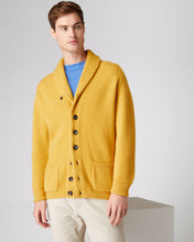 Load image into Gallery viewer, N.Peal Men&#39;s The Kensington Cashmere Cardigan Canary Yellow
