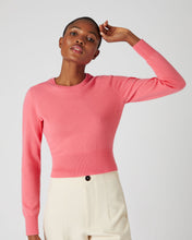 Load image into Gallery viewer, N.Peal Women&#39;s Crop Round Neck Cashmere Jumper Peony Pink
